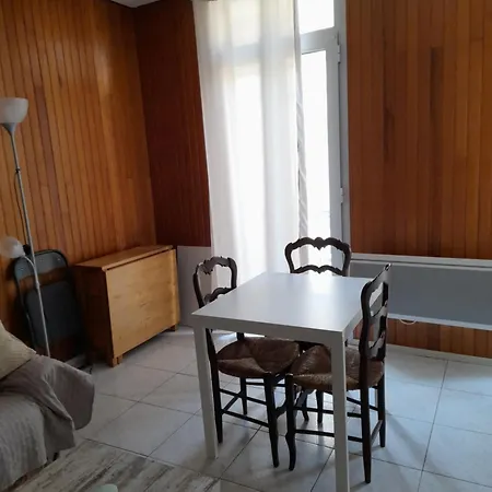 Apartment La Maison Bleue